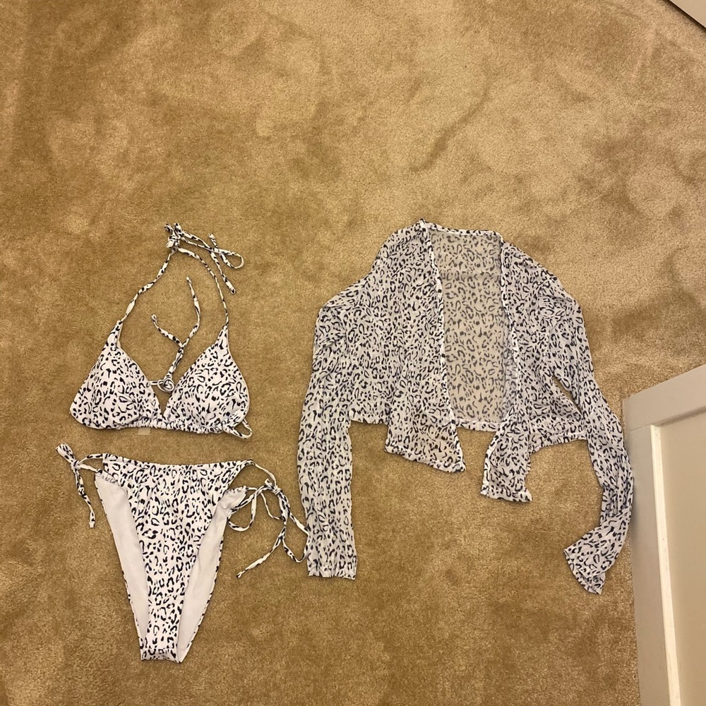 Leopard bikini with coverup